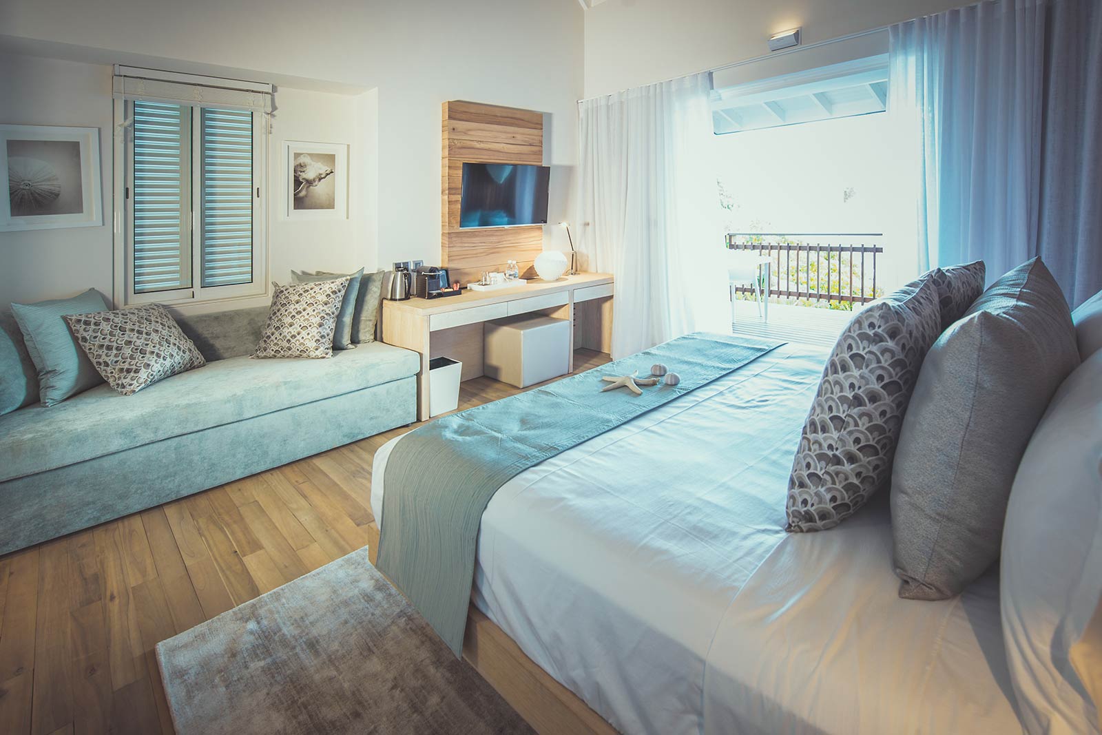 Carana Beach Hotel Ocean-View-Chaletr-Interior-1