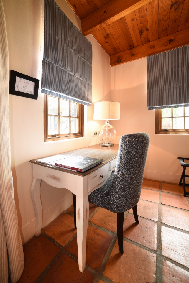 Avondrood Guest House